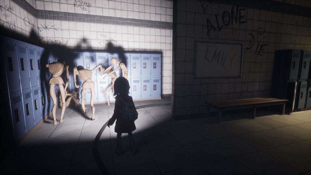 Poupées en bois dans un couloir de lycée abandonné, ambiance sombre et mystérieuse, illustration d’un jeu vidéo d’aventure et d’horreur, décor de collège dégradé et graffiti sur les murs.