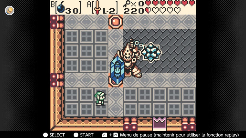 Héros pixel art confrontant un boss dans un jeu d'action rétro, avec un style visuel de 8 bits, ambiance médiévale, combinant aventure et défis dans un univers fantastique.