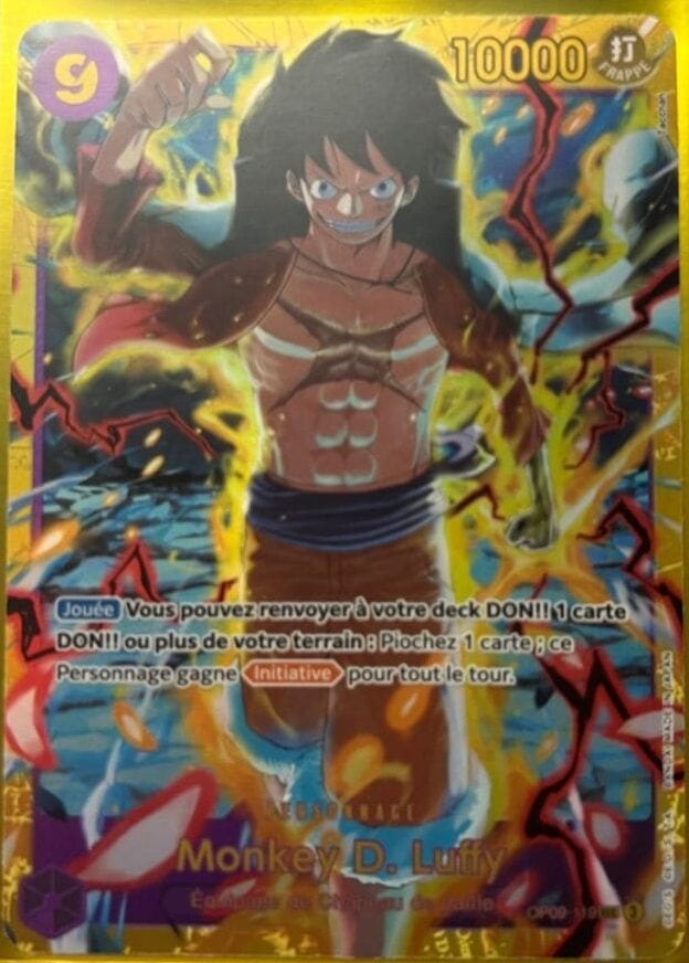 Monkey D. Luffy carte Pokémon aventure, personnage de manga anime, illustration colorée, jeu de cartes à collectionner, style artistique dynamique, carte de jeu Pokémon, anime One Piece, univers de la piraterie, illustration de combat, stratégie de jeu, art japonais moderne, figurine de manga, collectionneur de cartes, design de carte vibrant, collection Pokémon.