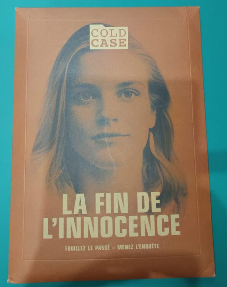 Mystère, thriller, roman d'enquête, intrigue, suspense, suspense psychologique, thriller psychologique, roman à suspense, fiction policière, intrigue captivante, énigme à résoudre, suspense intense, roman policier, enquête passionnante, ambiance sombre, crime, mystère non résolu, histoire intrigante, investigation, suspense dramatique, suspense captivant, lecture policière de qualité, roman immersif.
