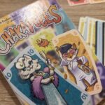 Chakra Pucés, jeu de société familial avec illustrations de chats et animations, pour jouer et s'amuser en famille ou entre amis.