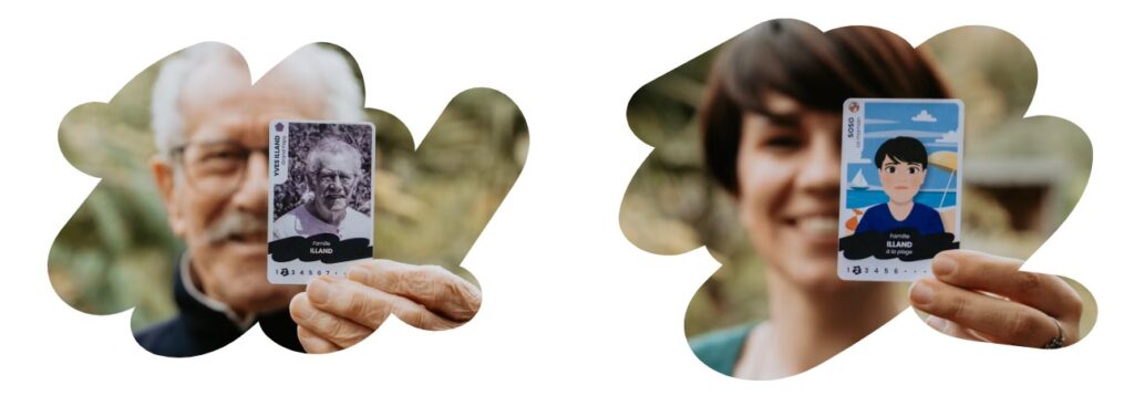 Vieux homme tenant une carte d'identité-associé à un enfant souriant tenant une carte d'identité de famille, représentant la reconnaissance d'identité et la sécurité.