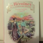 Couverture du livre illustrée avec deux personnages féminins et un paysage au coucher de soleil.