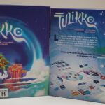 Texte alternatif : Jeu de société Tulikko illustré avec des visuels de forêts enchantées et de mythiques esprits animaux, parfait pour enfants et familles, jeu stratégique pour 2-4 joueurs, dès 8 ans.