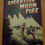 Uranus, soucoupe volante, extraterrestre, science-fiction, aventure, livre de bande dessinée, histoire pour enfants, aliens, combat, exploration spatiale, illustration colorée, dessin animé, récit d'aventure, lecture captivante, science-fiction jeunesse, récit graphique, imagination, héros, imagination extraterrestre, aventure spatiale, album illustré.