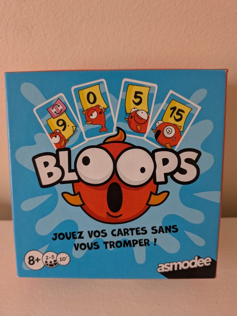 Jeu de cartes Bloops avec personnages colorés et chiffres, idéal pour apprendre en s'amusant. Parfait pour les enfants à partir de 8 ans, favorise la mémoire et la reconnaissance des chiffres.