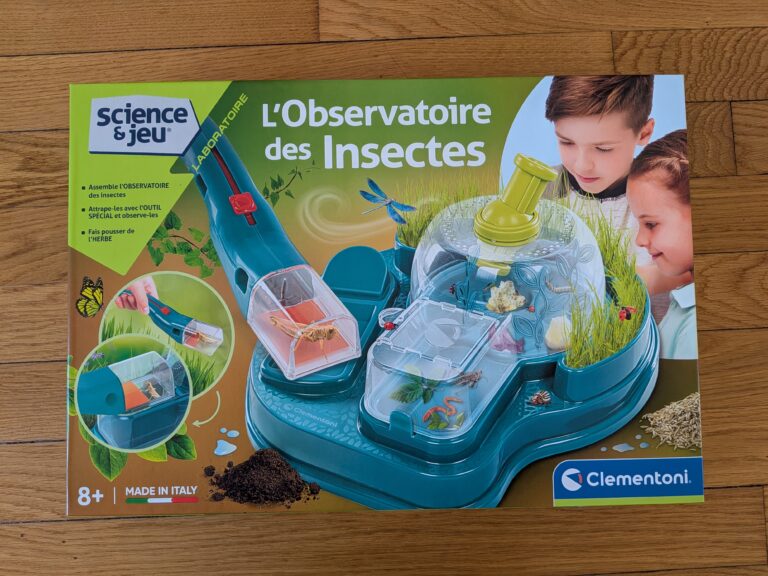 Explorez la vie des insectes avec cet observatoire interactif pour enfants, idéal pour découvrir la nature et encourager l'apprentissage scientifique.