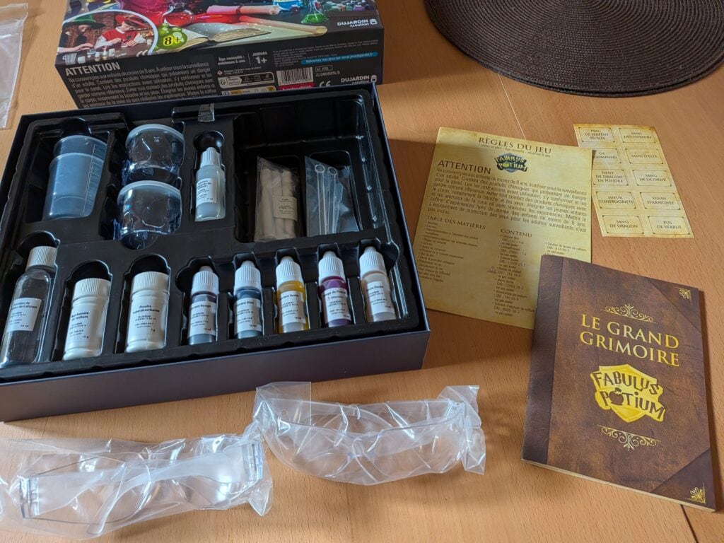 Ensemble de peinture pour figurines Fabulus Potium avec pinceaux, pigments et guide d'instructions pour la décoration de figurines.