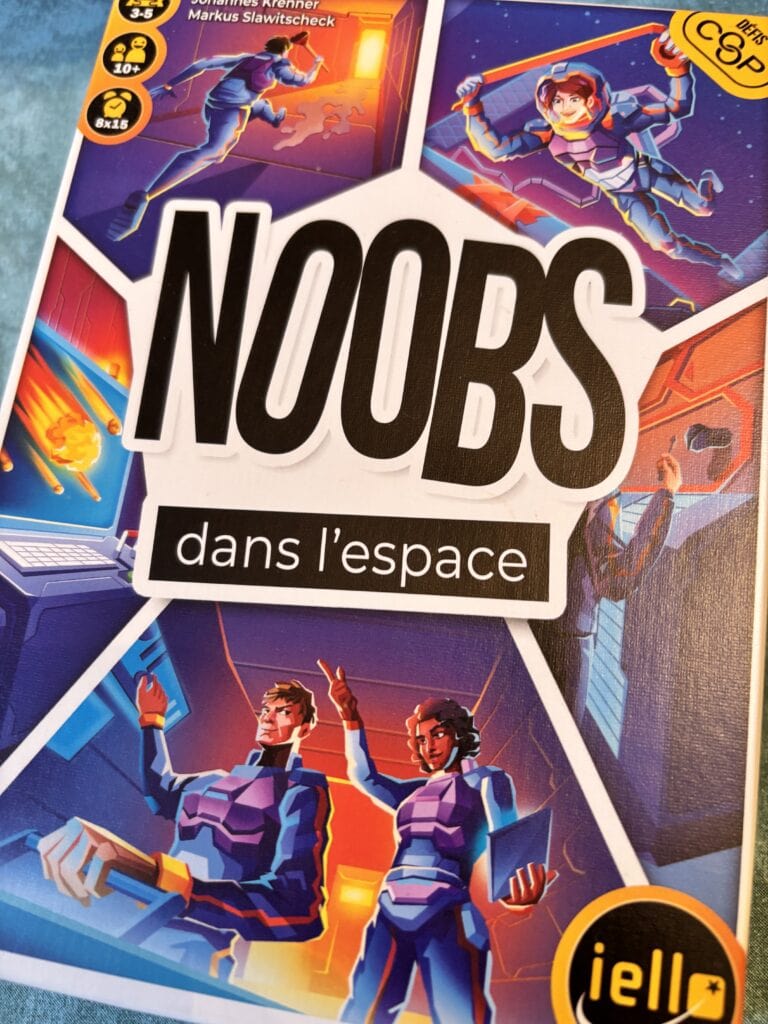 Jeu vidéo Noob dans l'espace avec personnages en combinaison spatiale, illustration colorée et dynamique, mettant en scène des jeunes aventuriers dans un univers spatial futuriste.
