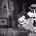Mickey Mouse en détective avec chapeau et loupe, dans un décor urbain sombre.