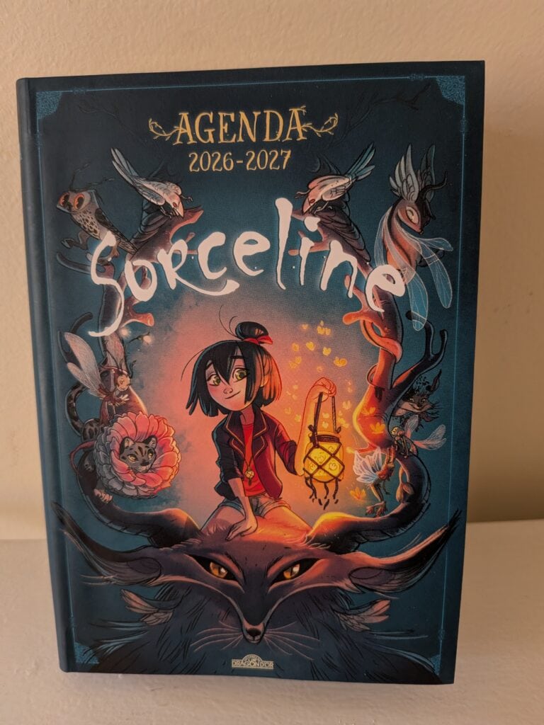 Agenda Sorceline 2026-2027, planner scolaire pour adolescents, avec illustrations magiques et fantastiques, idéal pour organiser l'année scolaire 2026-2027.