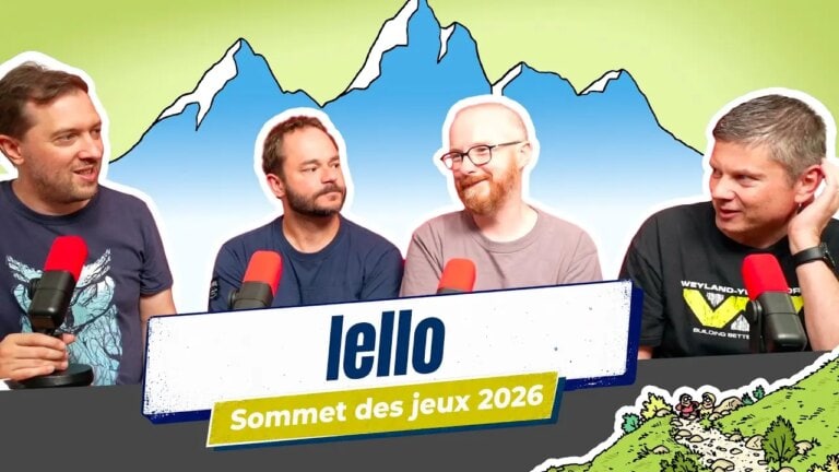 Quatre personnes discutent lors d'une conférence sur les jeux IELLO avec un fond de montagnes et un logo IELLO.