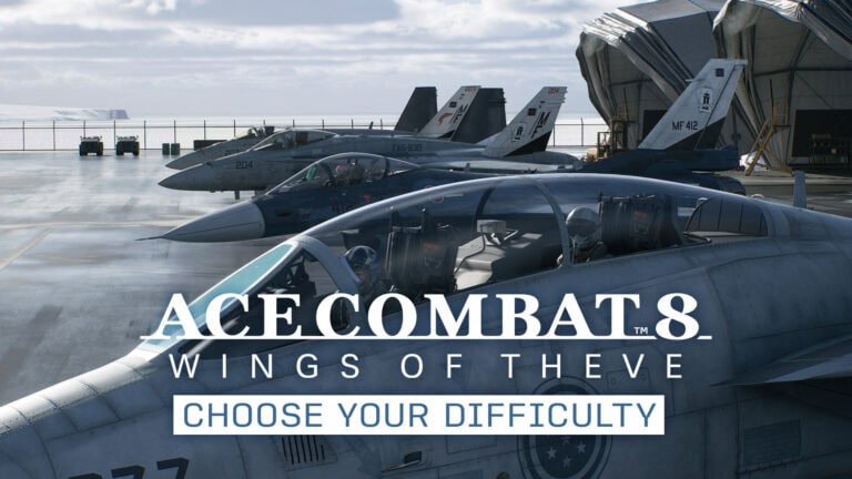Deux avions de chasse F-16 et F-35 stationnés sur un porte-avions en mer, prêts pour le décollage ou l'atterrissage.
