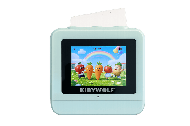 Jouet éducatif Kidywolf avec écran tactile pour enfants, affichant des personnages colorés dans un paysage joyeux.